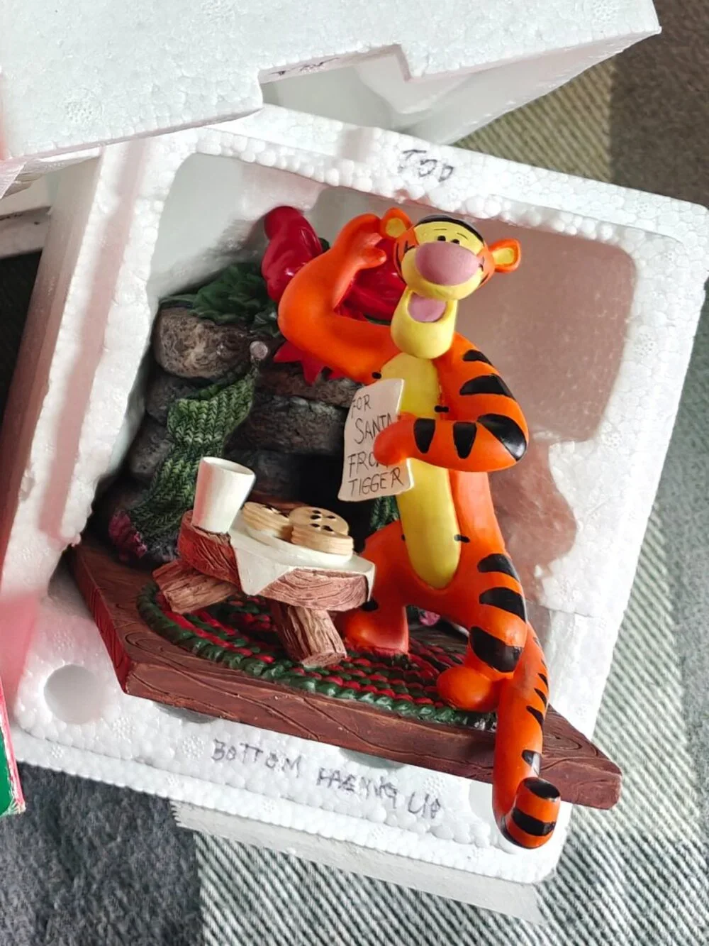 Vintage 1999 Disney Santa's Best Tigger Letter to Santa Stocking Hanger Box